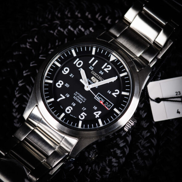 Seiko 5 Sports Military SNZG13K1 (Like new) - Image 2