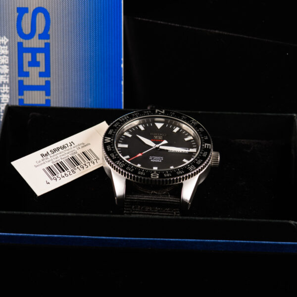 Seiko SRP667J - Image 3