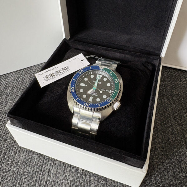 Seiko Prospex Tropical Lagoon Special Edition Turtle SRPJ35K1 (NEW, UNWORN) - Image 3